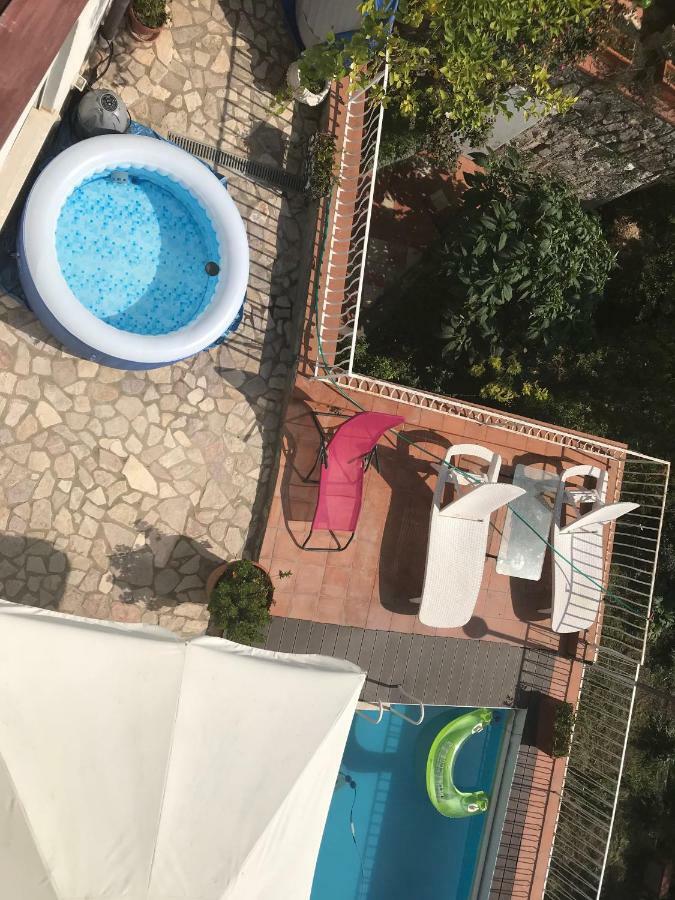 Villa Asia Holiday Home SantʼAgata sui Due Golfi المظهر الخارجي الصورة