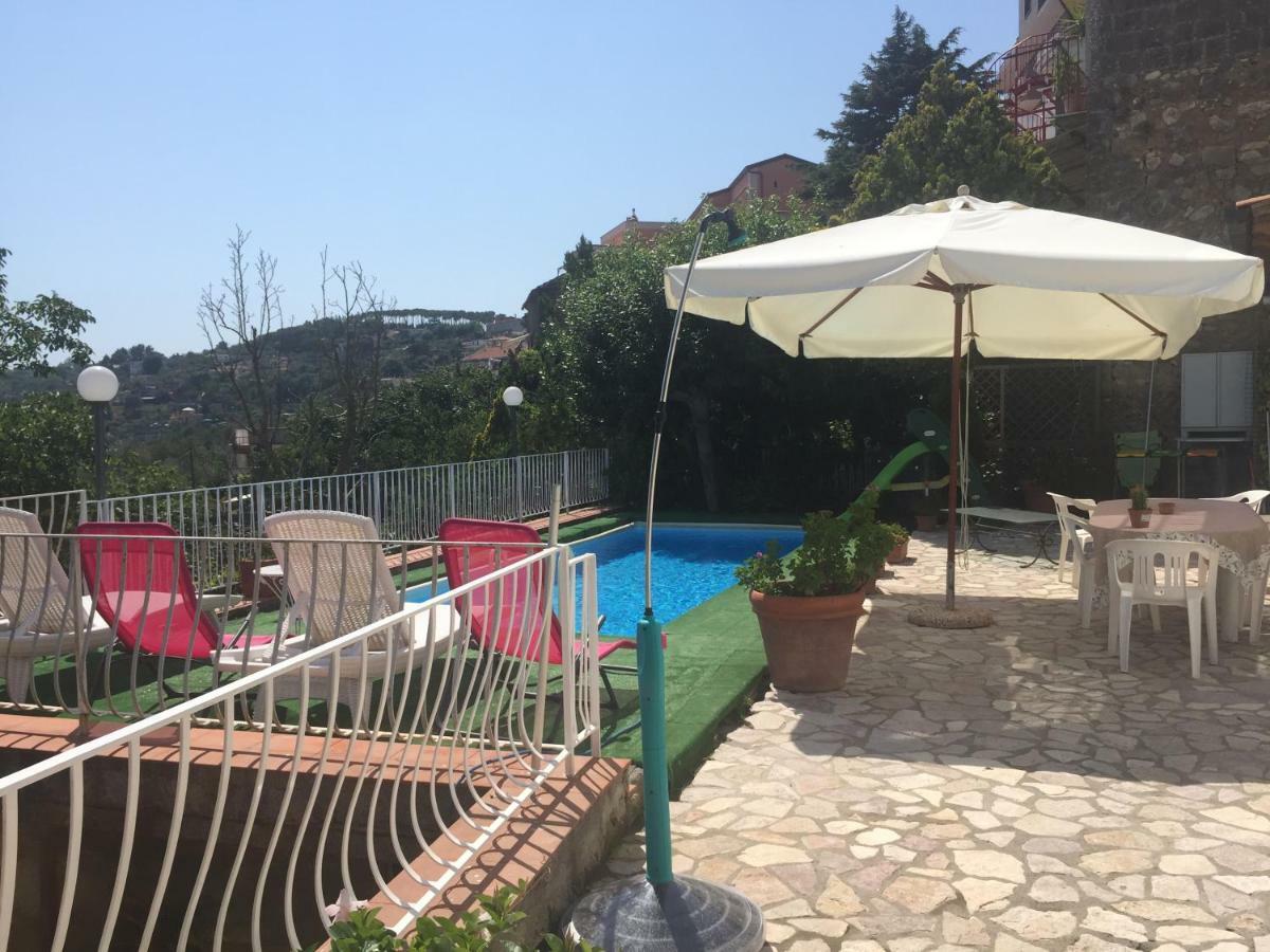 Villa Asia Holiday Home SantʼAgata sui Due Golfi المظهر الخارجي الصورة